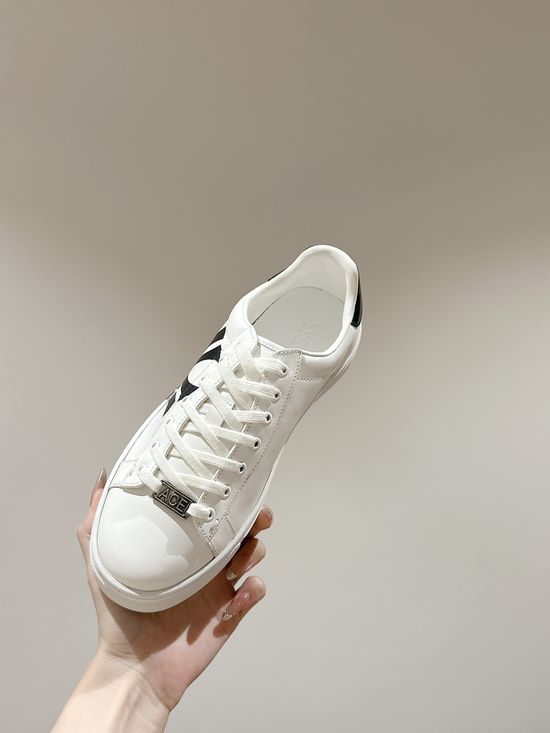 Gucci Classic Embroidered Low Top Casual Comfortable Sneakers
