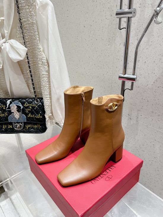 Valentino Versatile Ankle Boots Soft Leather Comfortable Durable Wear