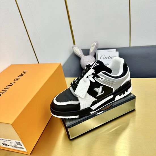 Louis Vuitton LV Premium Retro Basketball Sneakers with Sturdy Sole