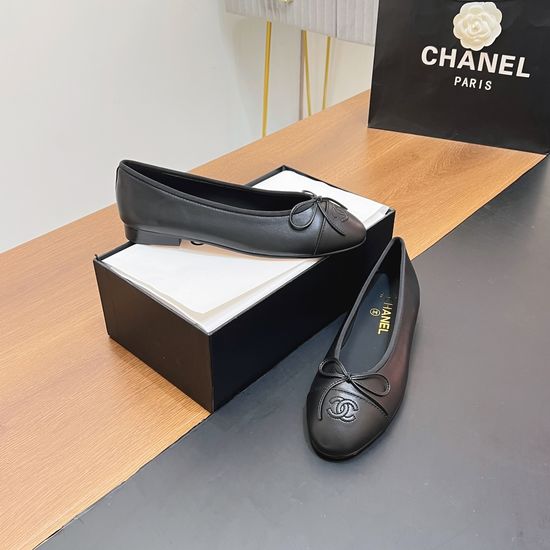 Chanel Two-tone Leather Slingback Ballet Flats with Real Leather Sole