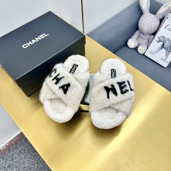 Chanel Soft Wool Lined Flat Slide Sandals With Real Leather Sole