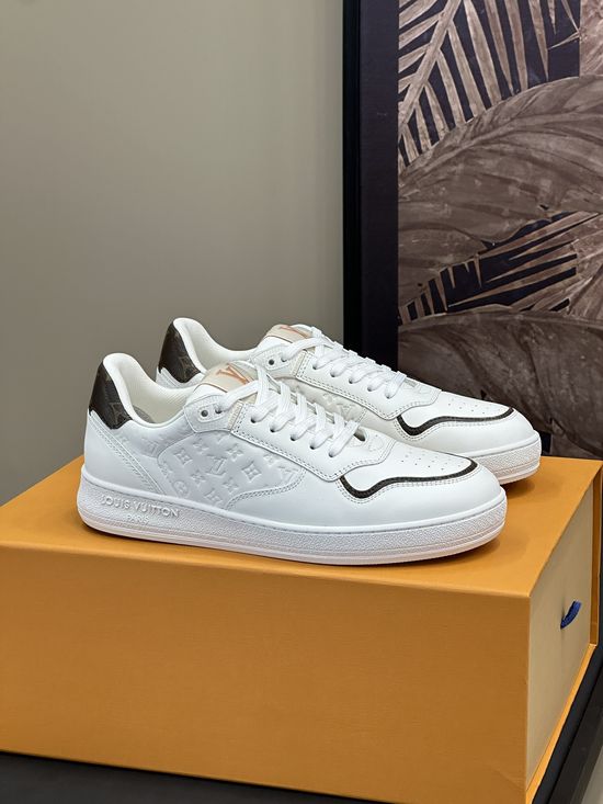 Louis Vuitton Embossed Leather Upper Warm Fleece Lined Sneakers