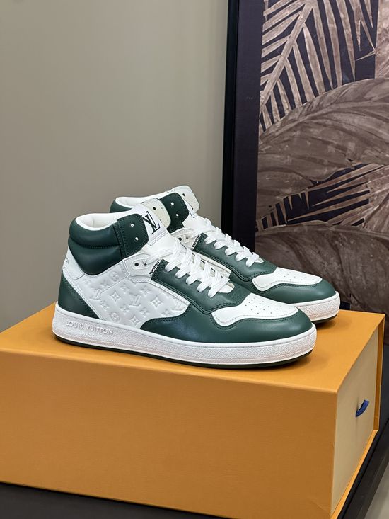 Louis Vuitton Embossed Mid Top Calfskin Sneakers Durable Non Slip Sole