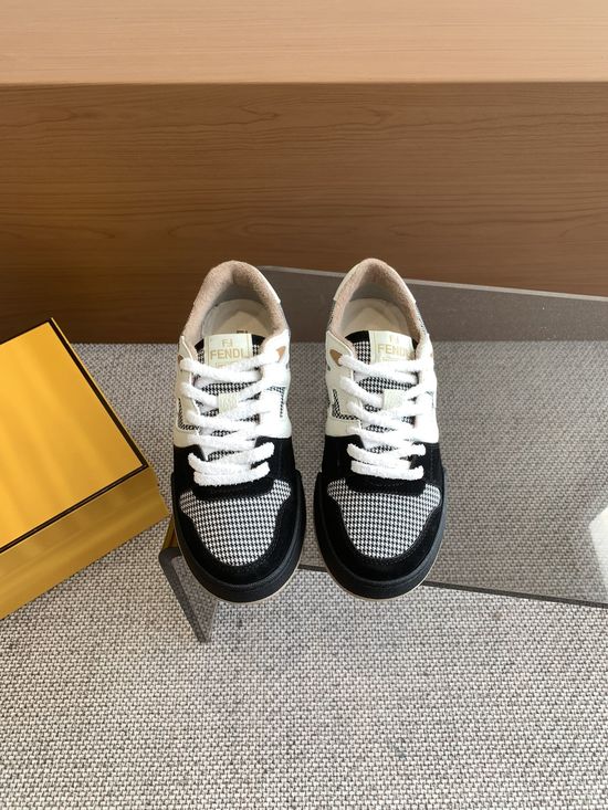 Fendi Retro Stitched Suede Leather Soft Lining Casual Sneakers