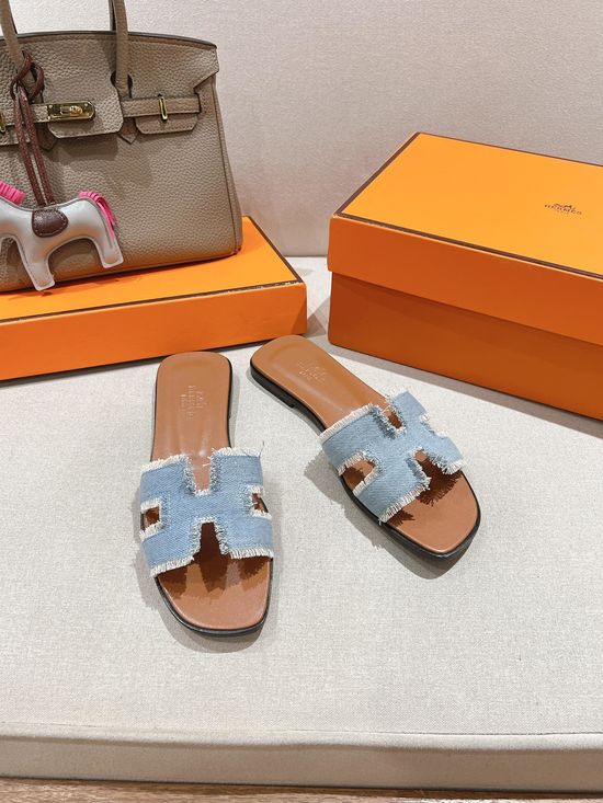Hermes Premium Cowhide Slide Sandals With Decorative Silk Scarves