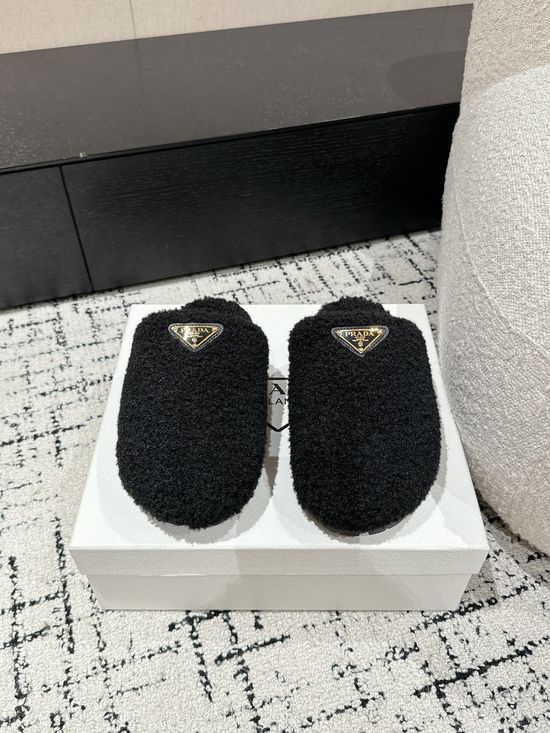 Prada Fuzzy Fleece Warm Clog Slippers Comfortable Soft Sole