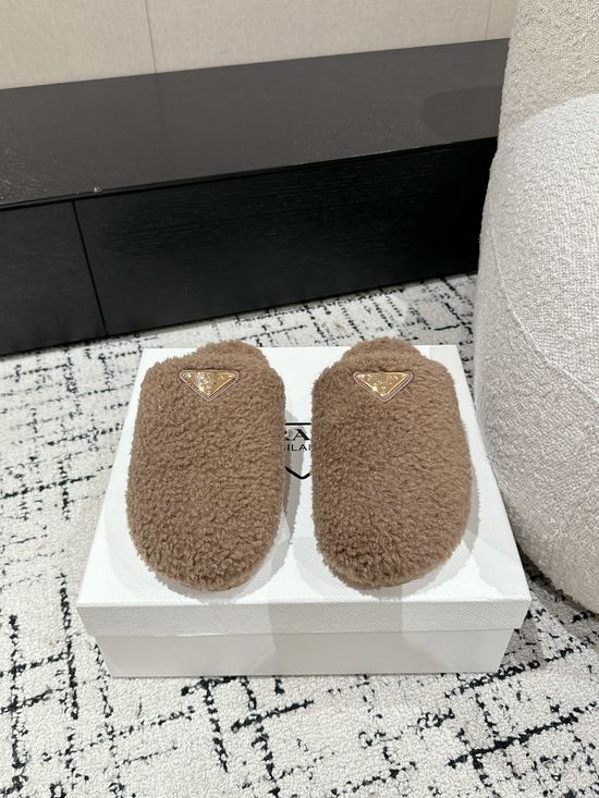 Prada Fuzzy Fleece Warm Clog Slippers Comfortable Soft Sole
