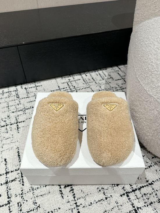 Prada Fuzzy Fleece Warm Clog Slippers Comfortable Soft Sole