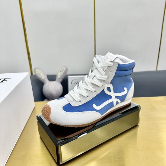 Loewe Comfortable Durable Casual Shoes with Classic Structured Design