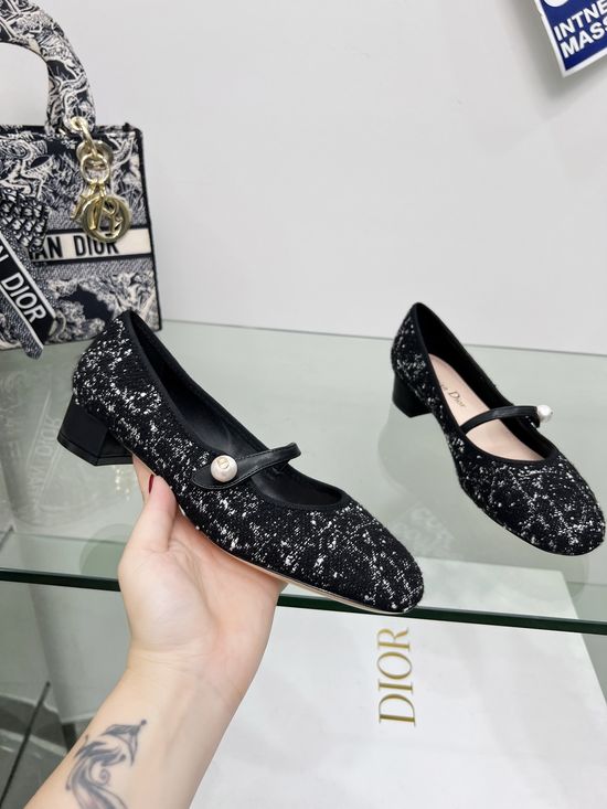 Christian Dior Embroidered Pearl Buckle Low Heel Ballet Flats