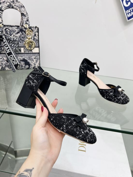 Christian Dior Embroidered Pearl Buckle Low Heel Ballet Flats