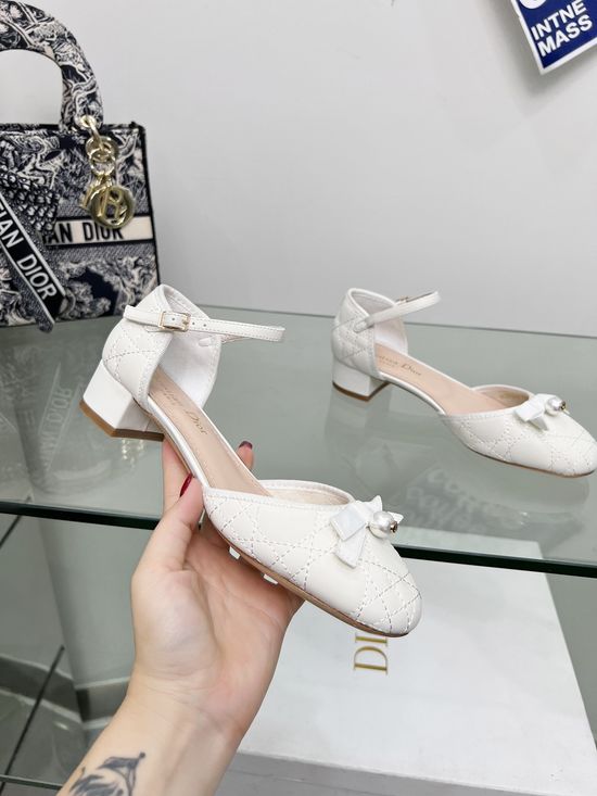 Christian Dior Embroidered Pearl Buckle Low Heel Ballet Flats