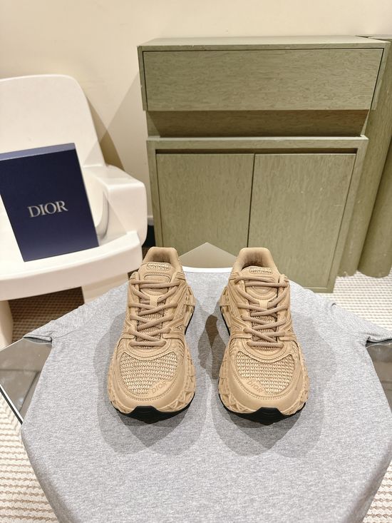 Christian Dior Reflective Detail Chunky Sneakers with Stitched Upper