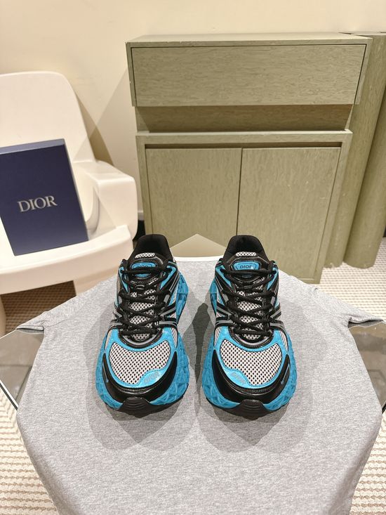 Christian Dior Reflective Detail Chunky Sneakers with Stitched Upper