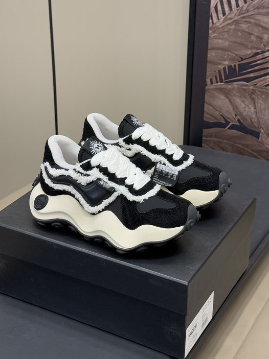 Heyday Thick Sole Elevated Casual Wave Design Training Shoes