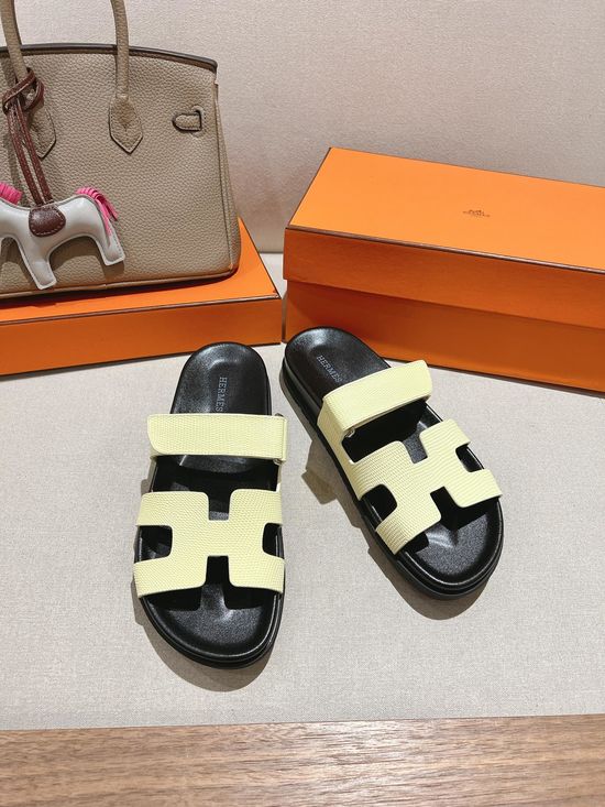 Hermes Lizard Pattern Comfort Open Toe Slide Sandals