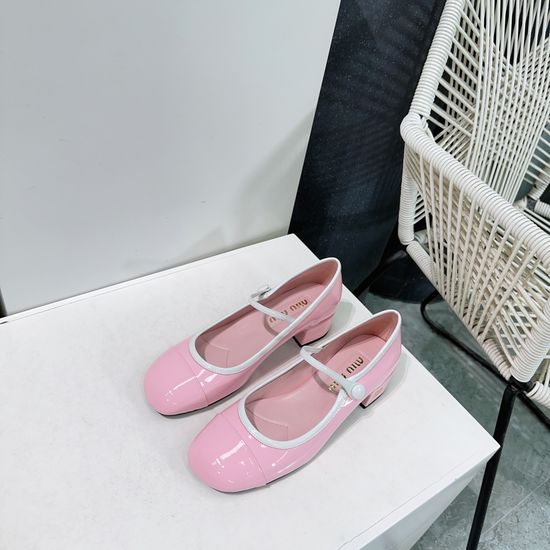 Miu Miu Pearl Buckle Patent Leather Mary Jane Shoes