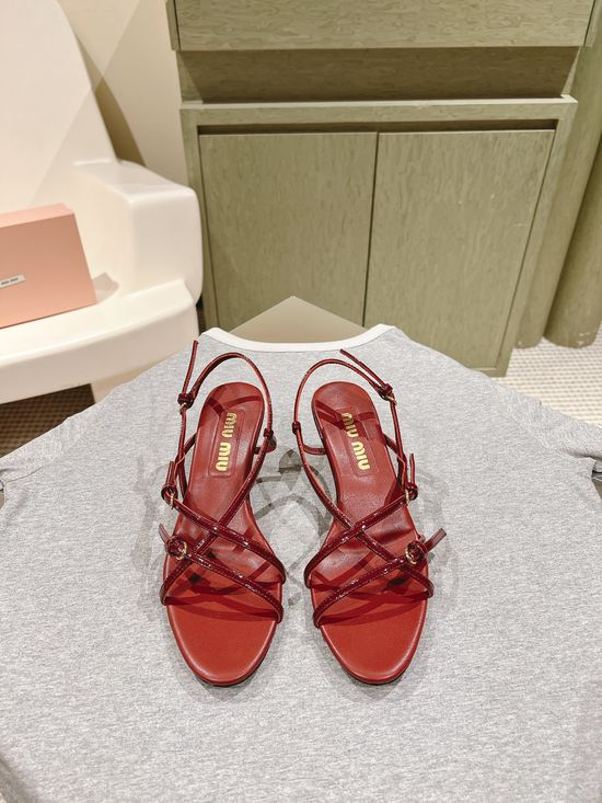 Miu Miu Pointed Toe Kitten Heel Leather Sandals