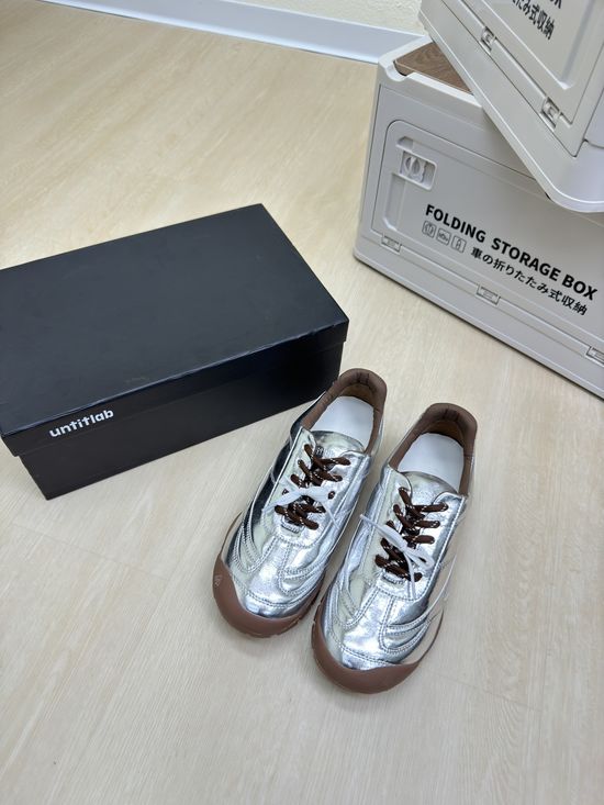 Untitlab Silver Retro Low Top Casual Training Sneakers Comfortable Sole