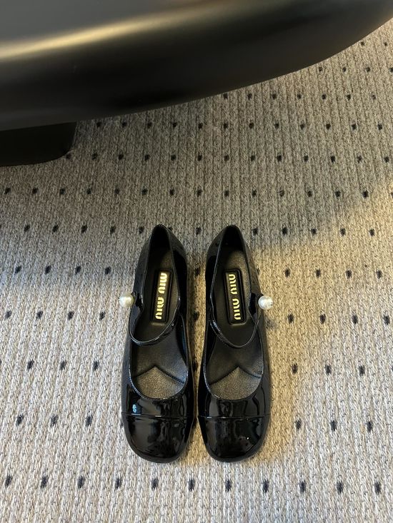 Miu Miu Pearl Buckle Block Heel Mary Jane Shoes