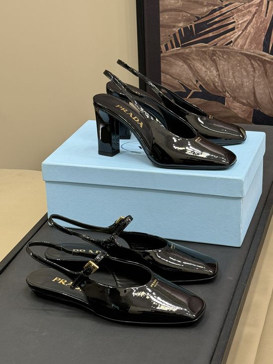 Prada Square Toe Leather Dress Shoes With Sheepskin Lining