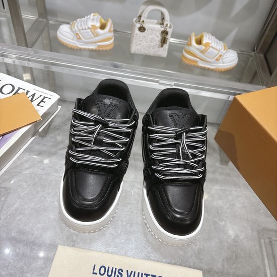 Louis Vuitton Elevated Thick Sole Leather Casual Fashion Sneakers