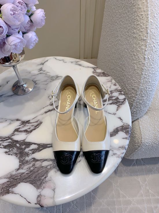 Chanel Embellished Chunky Heel Leather Mary Jane Dress Shoes