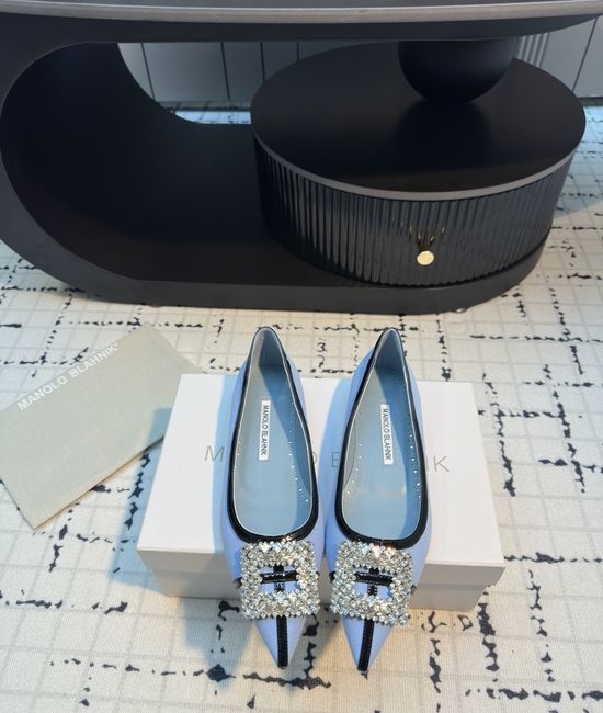 Manolo Blahnik MB Calfskin Suede High Heel And Flat Shoes