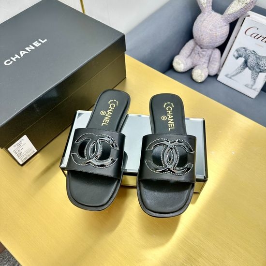 Chanel Elegant Classic Leather Lined Footwear Durable Leather Sole