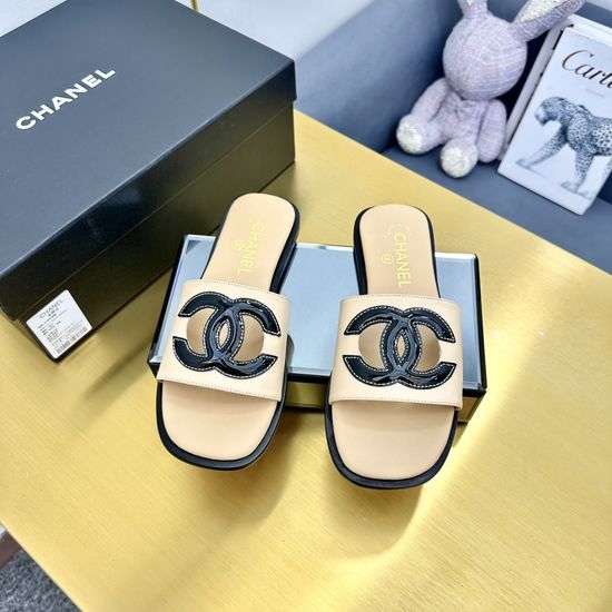 Chanel Elegant Classic Leather Lined Footwear Durable Leather Sole