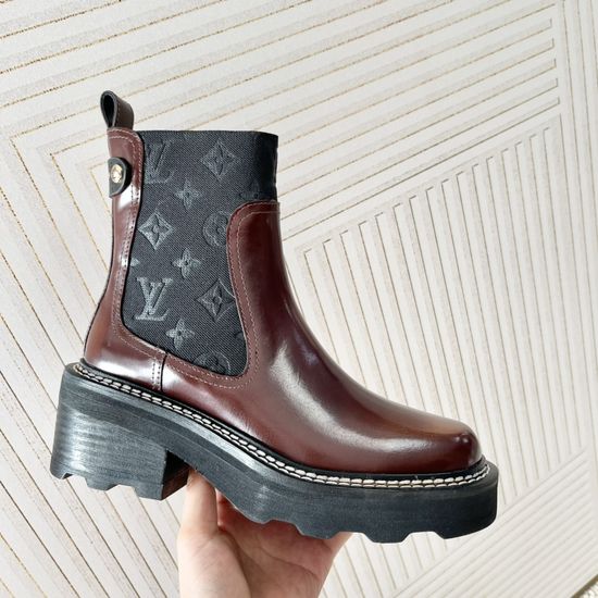 Louis Vuitton Embossed Elastic Chelsea Ankle Boots Leather Upper