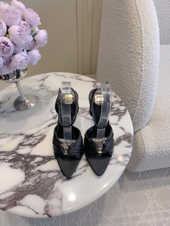 Yves Saint Laurent Chic Silk High-Heeled Sandals for Sophisticated Style