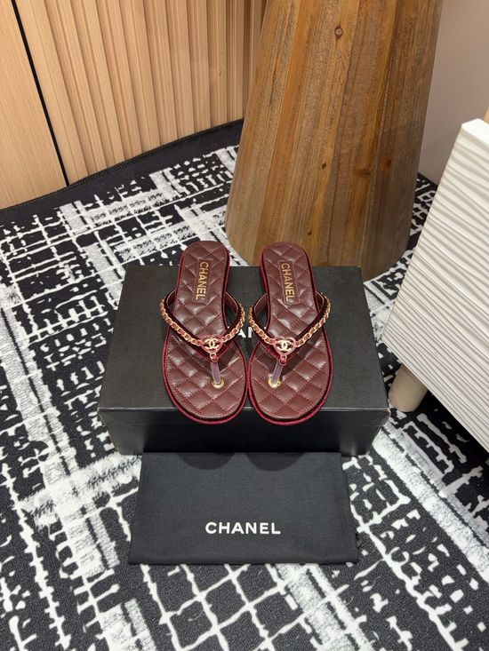 Chanel Lambskin Flip Flops with Chain Accent Leather Sole