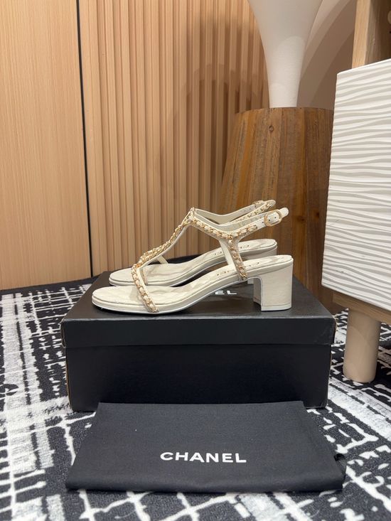 Chanel Elegant Chain Decor Sandals with Premium Leather Upper
