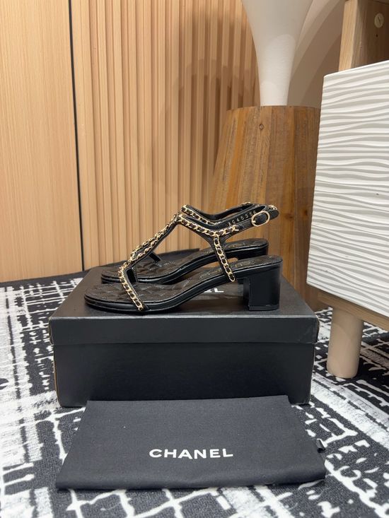 Chanel Elegant Chain Decor Sandals with Premium Leather Upper