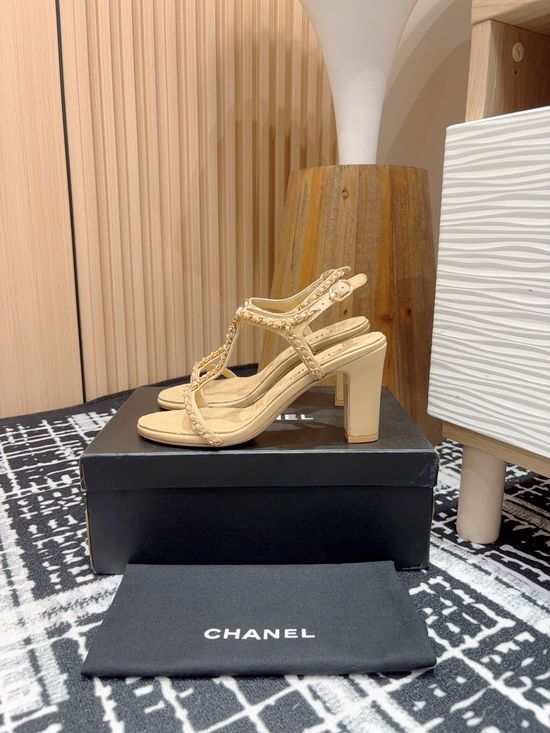 Chanel Elegant Chain Decor Sandals with Premium Leather Upper