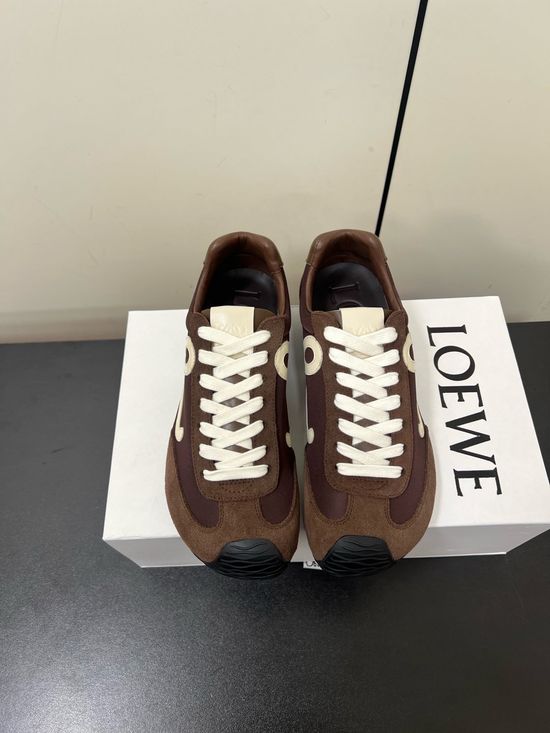 Loewe Asymmetric Toe Soft Leather Sneakers Non-slip Wear-resistant Sole