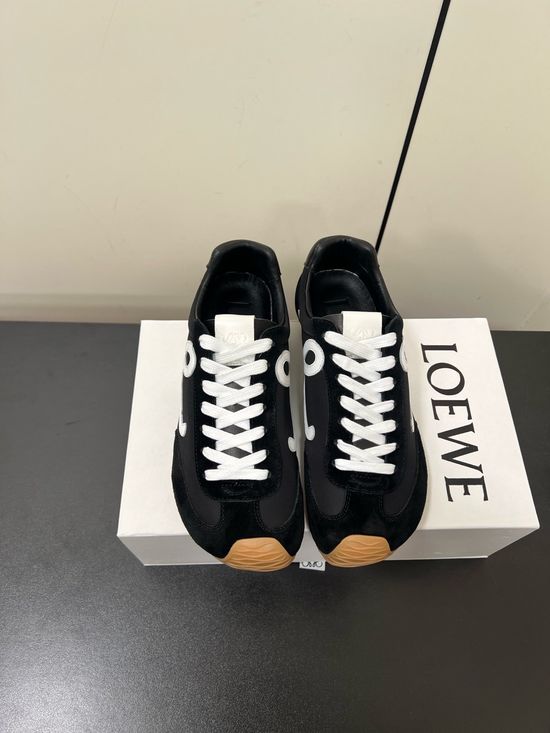 Loewe Asymmetric Toe Soft Leather Sneakers Non-slip Wear-resistant Sole