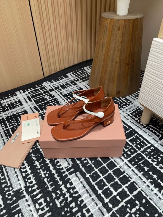 Miu Miu Patent Leather Block Heel Flip Flop Slides