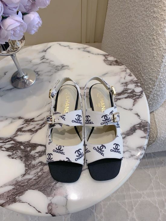 Chanel Classic Print Chunky Heel Leather Lined Casual Sandals
