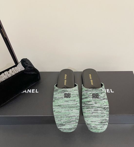 Miu Miu Vintage Knitted Upper Slip-on Slides Comfortable Casual Footwear