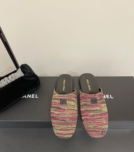 Miu Miu Vintage Knitted Upper Slip-on Slides Comfortable Casual Footwear