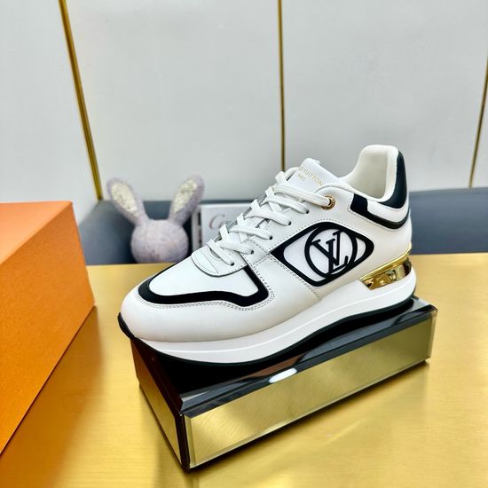 Louis Vuitton Comfortable Running Sneakers with Leather Upper