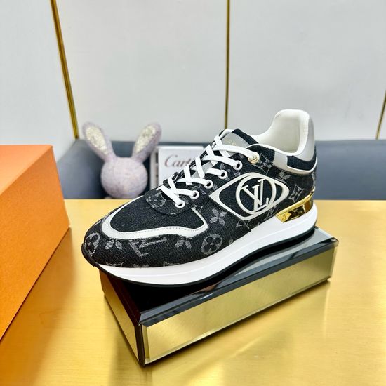 Louis Vuitton Comfortable Running Sneakers with Leather Upper