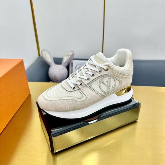 Louis Vuitton Comfortable Running Sneakers with Leather Upper