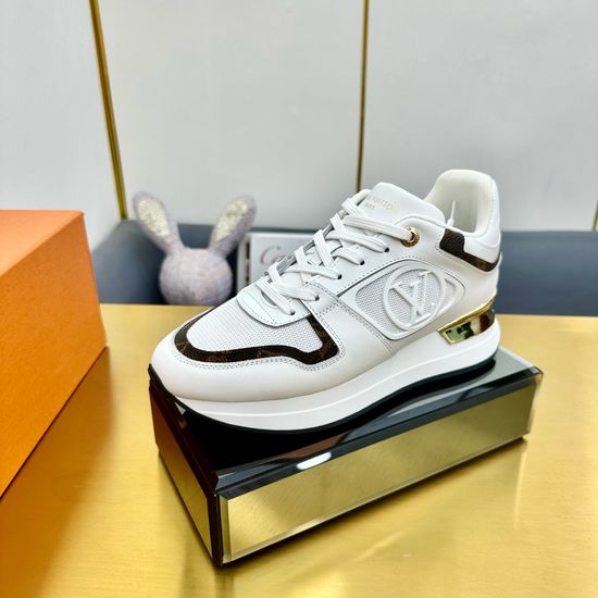 Louis Vuitton Comfortable Running Sneakers with Leather Upper