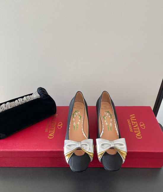 Valentino Bow Decor Leather High Heel Pumps Anti-slip Durable Sole