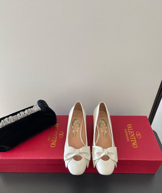Valentino Bow Decor Leather High Heel Pumps Anti-slip Durable Sole