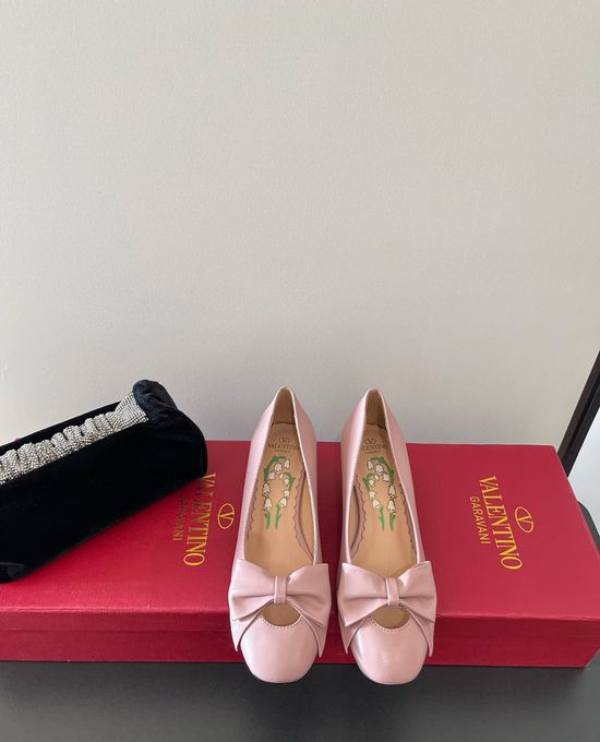 Valentino Bow Decor Leather High Heel Pumps Anti-slip Durable Sole