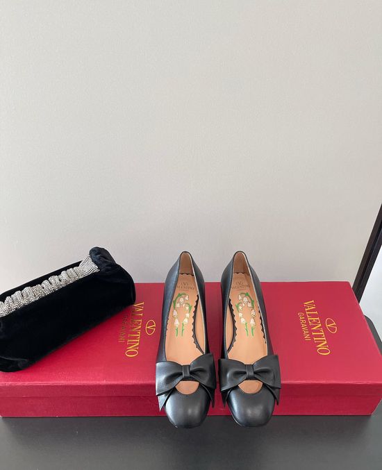 Valentino Bow Decor Leather High Heel Pumps Anti-slip Durable Sole